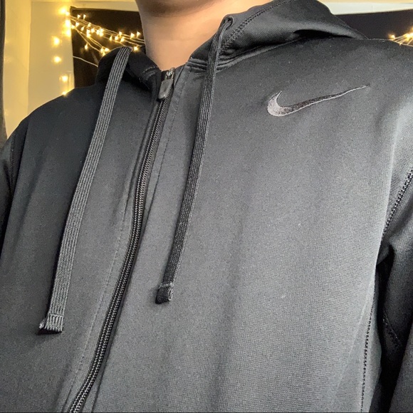 nike therma fit jacke